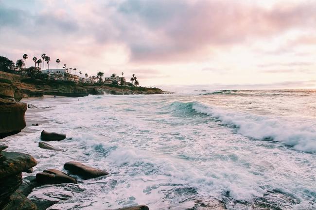 The Ultimate Guide to Party Beaches in San Diego: Sun, Fun, and Unforgettable Nights